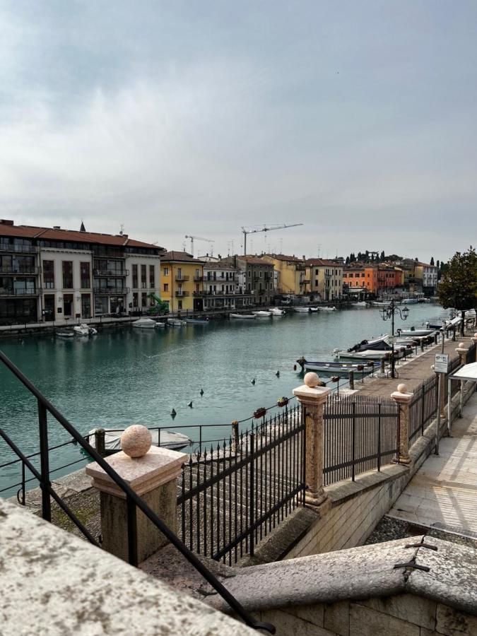 C House Rooms Lake Peschiera del Garda Exteriér fotografie