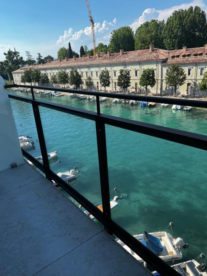 C House Rooms Lake Peschiera del Garda Exteriér fotografie