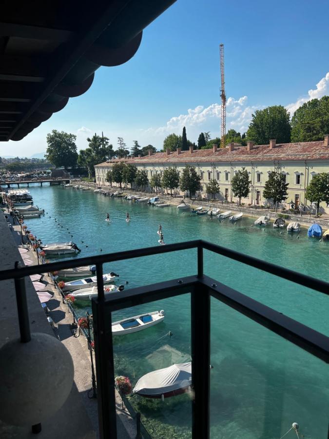 C House Rooms Lake Peschiera del Garda Exteriér fotografie